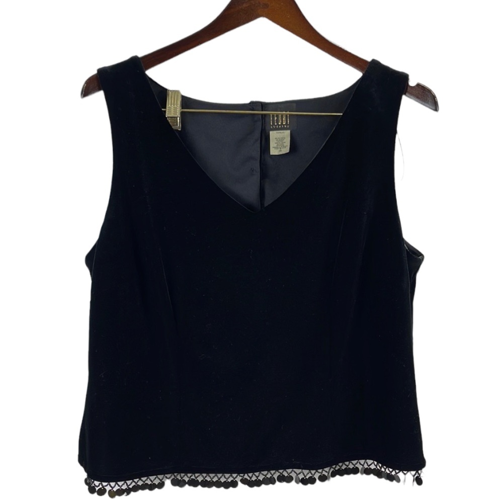 Vintage black crushed velvet cropped top with beading